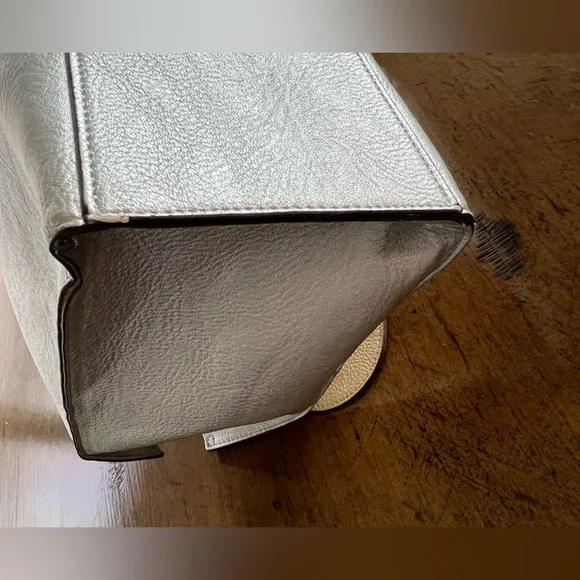 Kate Landry silver peopled leather pineapple charm pocket bag - Picture 6 of 11